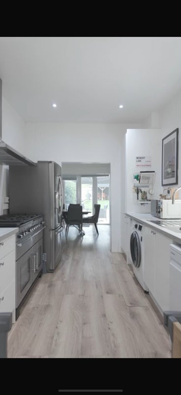 Room Godson Road in Greater London