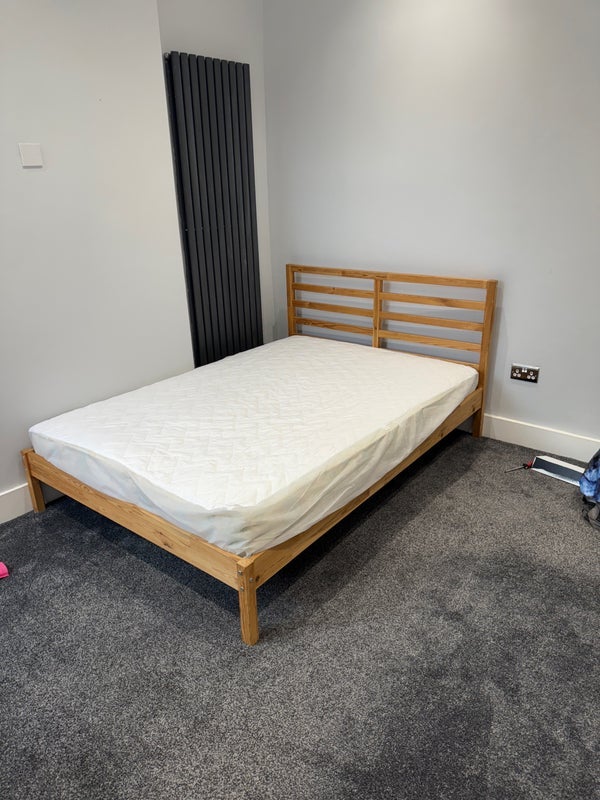 Room Godson Road in Greater London
