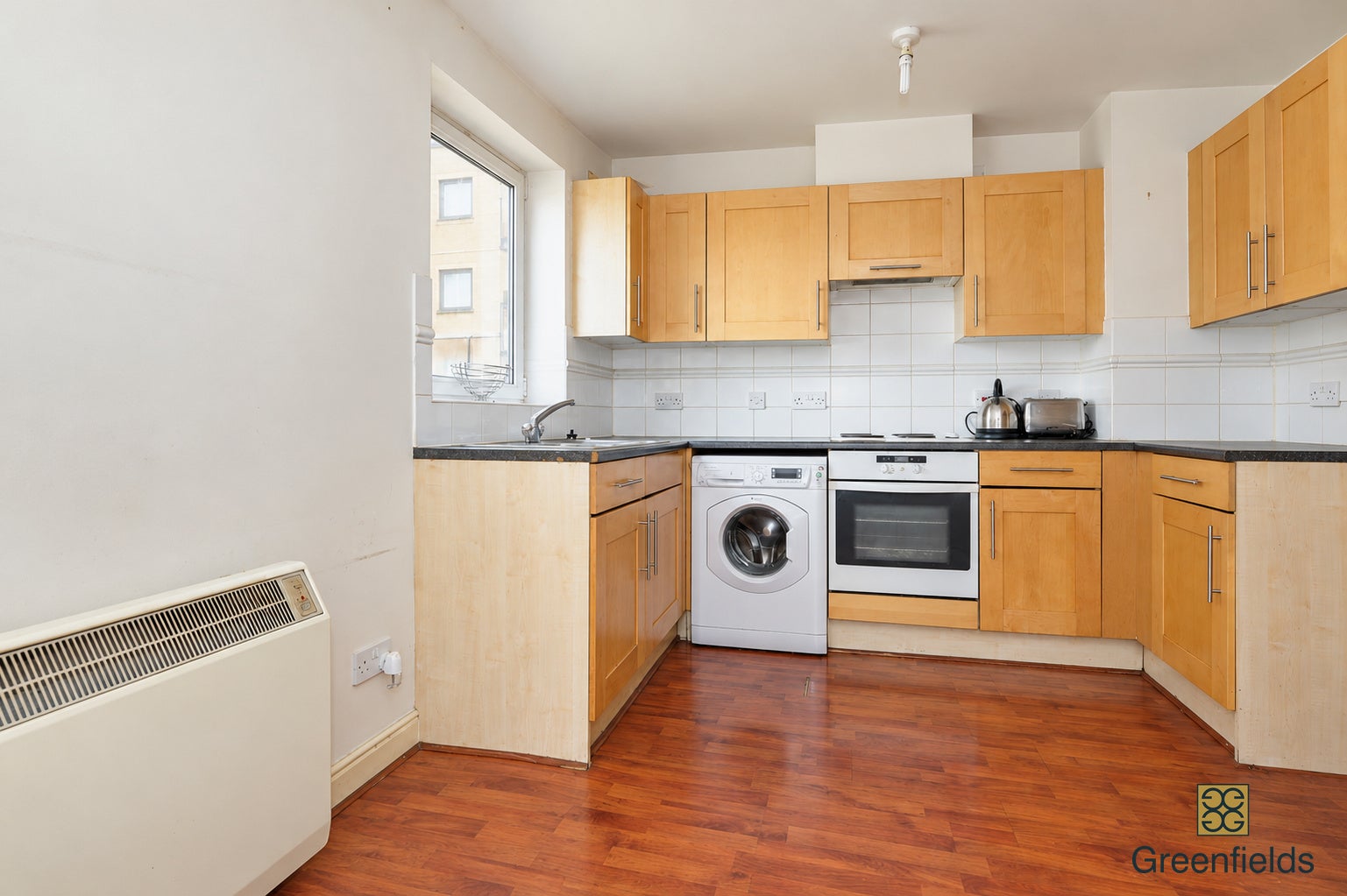 Flat Chelston Approach in Greater London