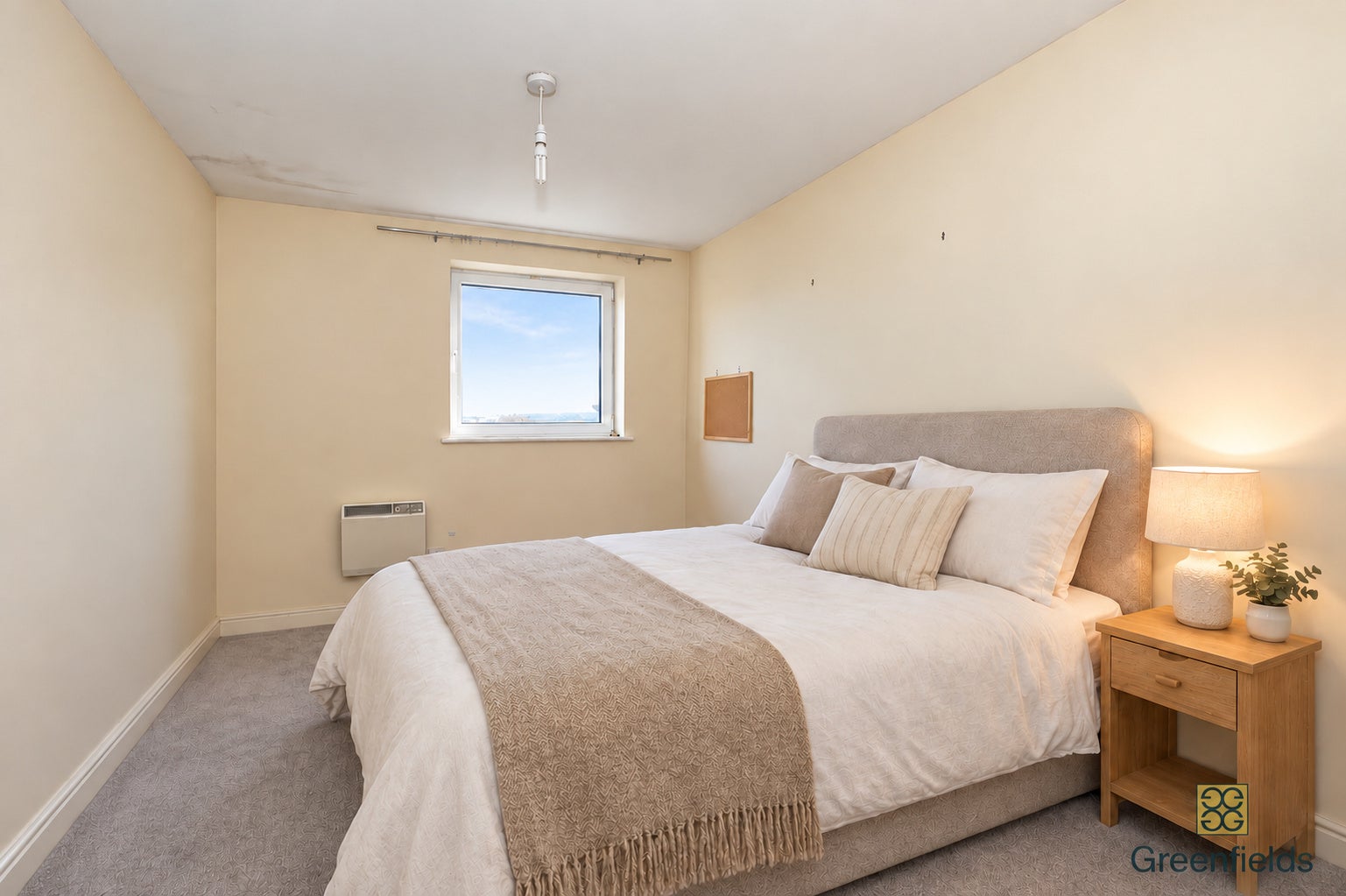 Flat Chelston Approach in Greater London