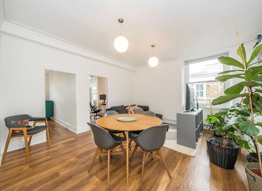 Flat Campden Hill Road in Greater London