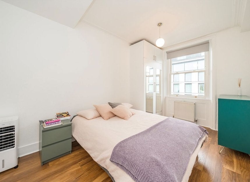 Flat Campden Hill Road in Greater London