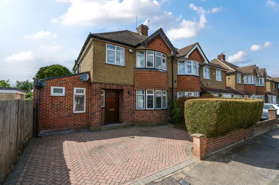 House Stanhope Heath in Borough of Spelthorne