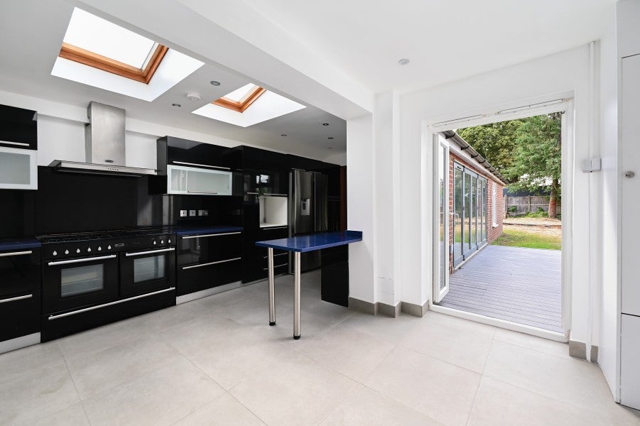 House Stanhope Heath in Borough of Spelthorne