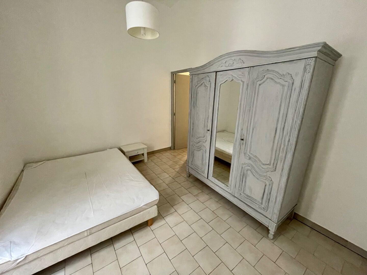 Flat Rue des Lombards in Nîmes