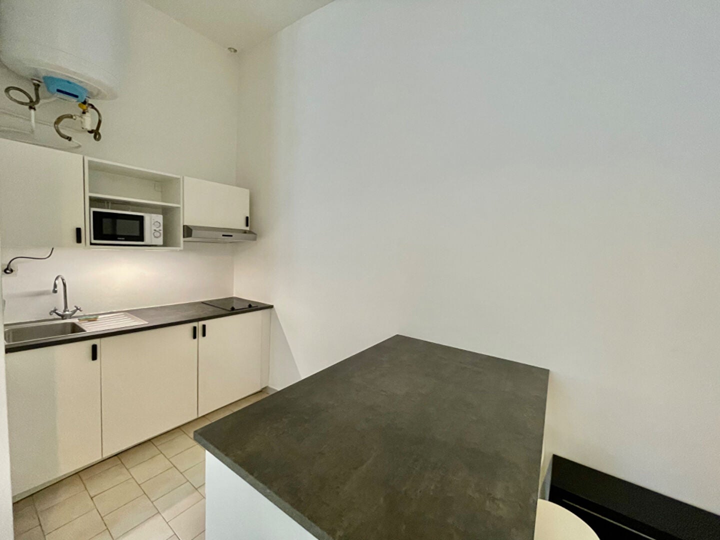 Flat Rue des Lombards in Nîmes