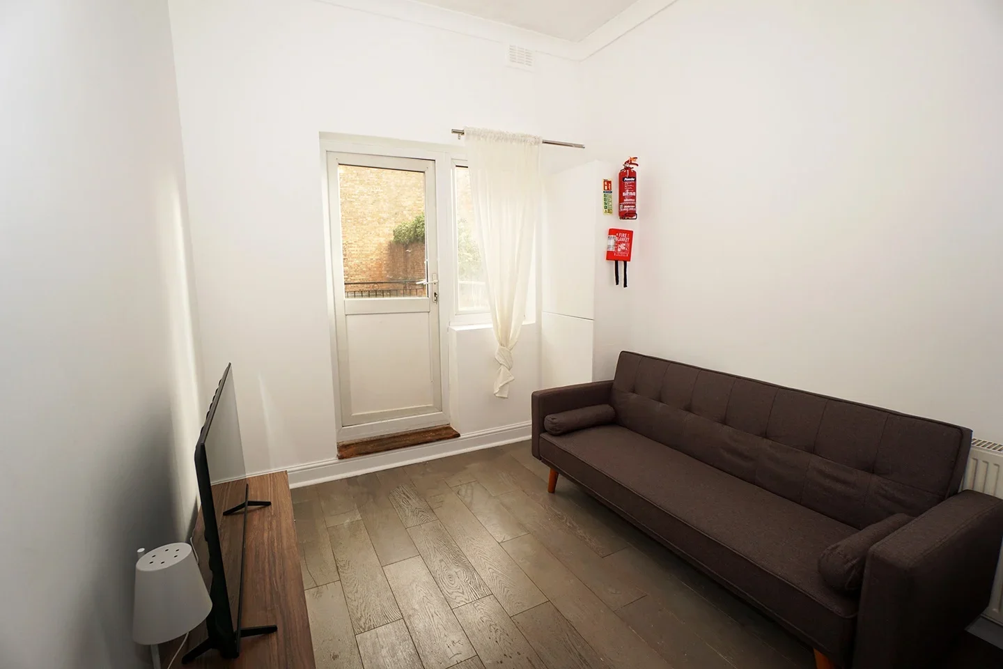Flat Seven Sisters Road in Greater London
