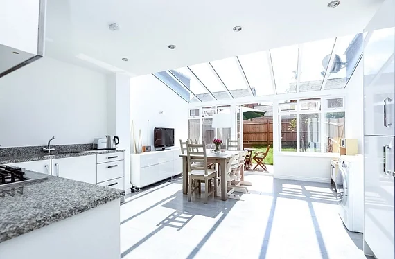 House Lewis Mews in Greater London