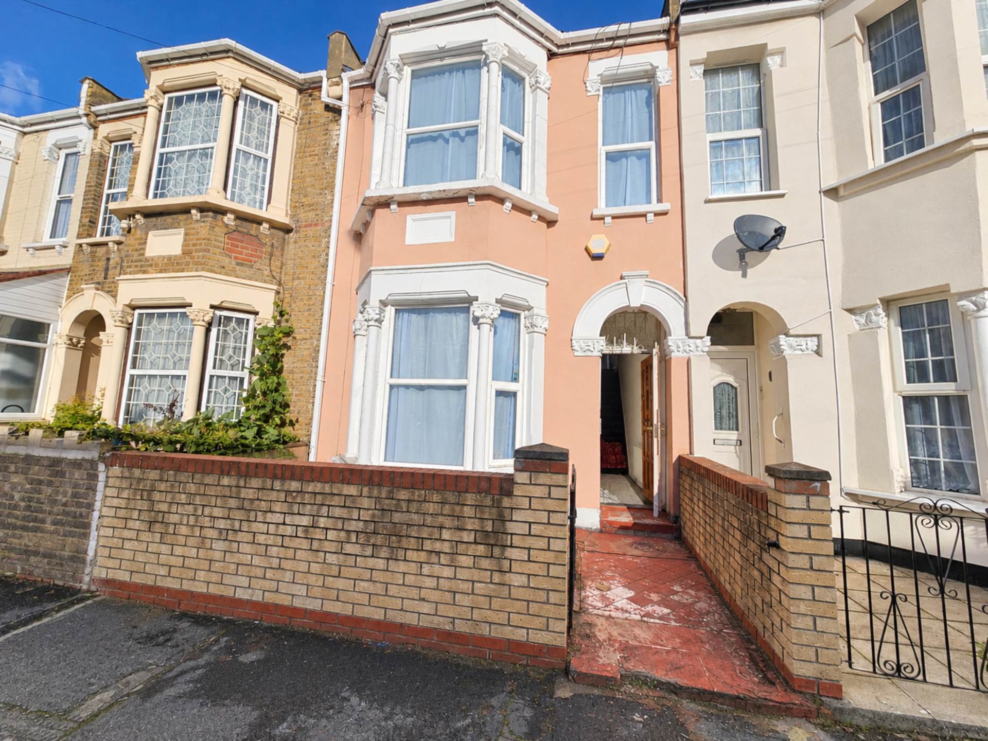 House St Stephen's Road in Greater London