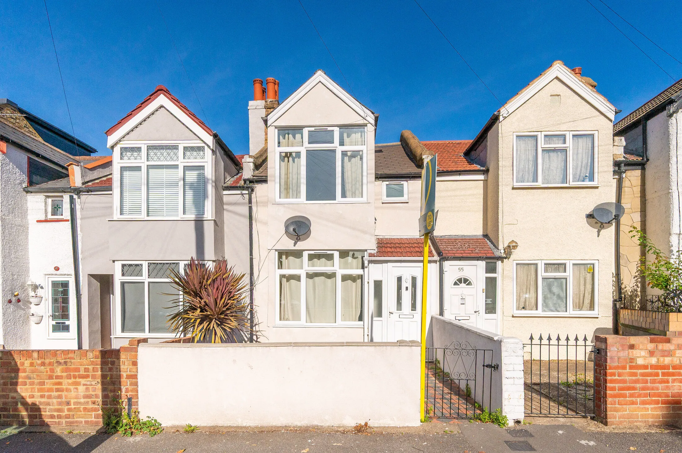 House Livingstone Road in Greater London