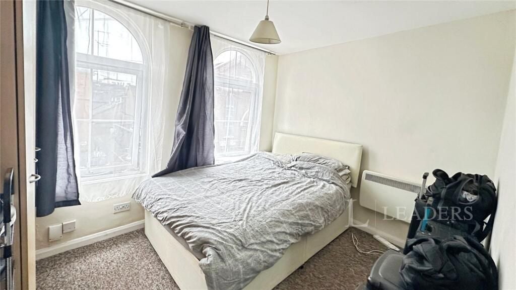Flat Cardigan Street in Luton