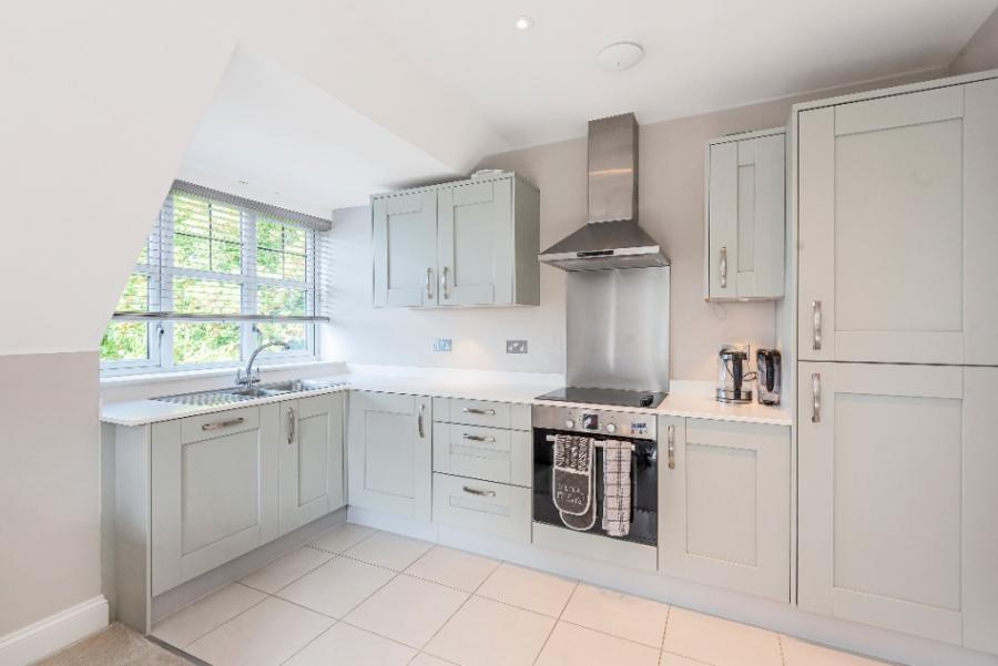 Flat Westborough Road in Maidenhead