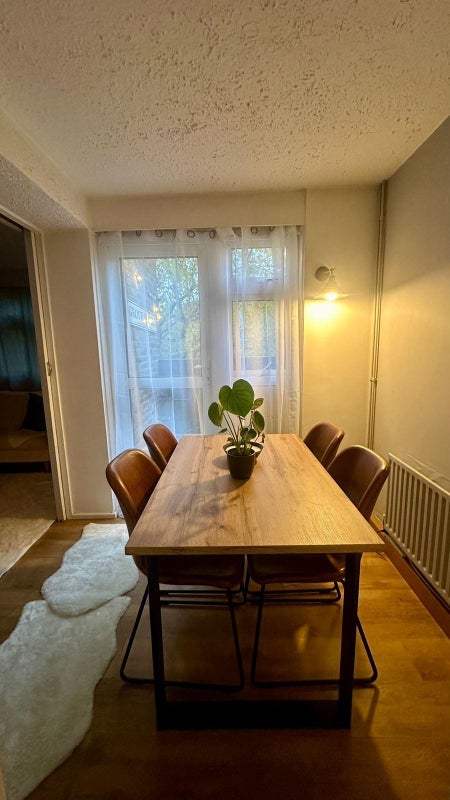 Room Mansford Street in Greater London