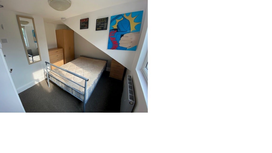 Room Tiverton Road in Birmingham
