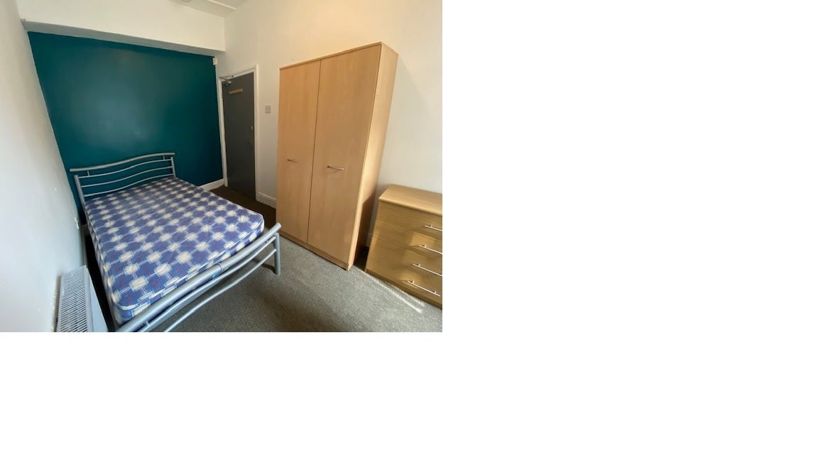 Room Tiverton Road in Birmingham
