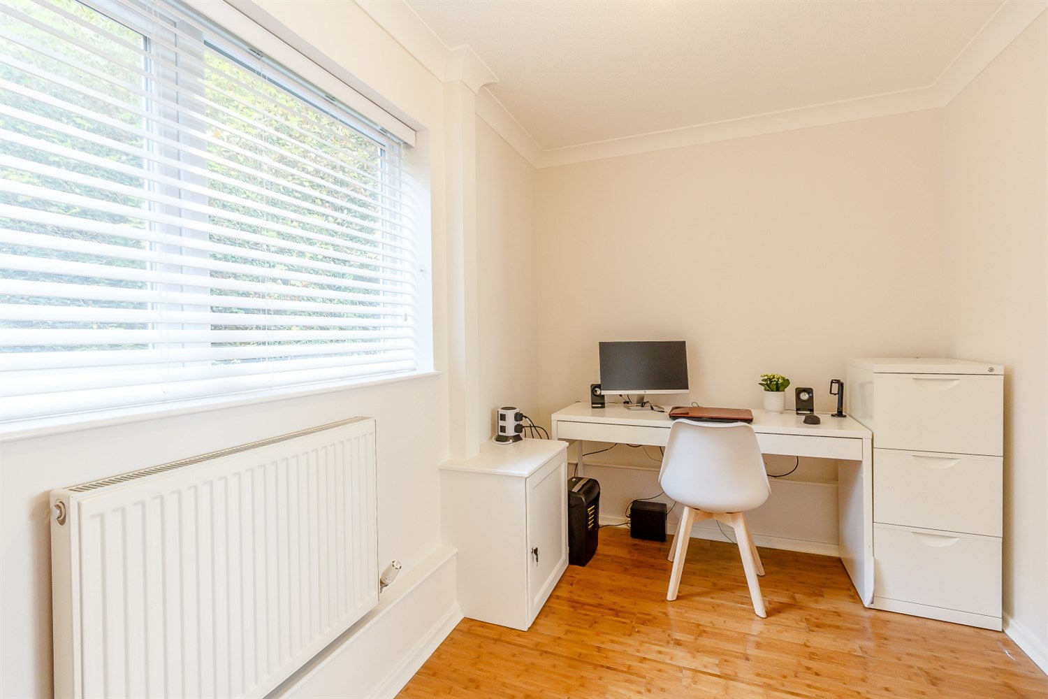 Flat Westhall Road in Warlingham