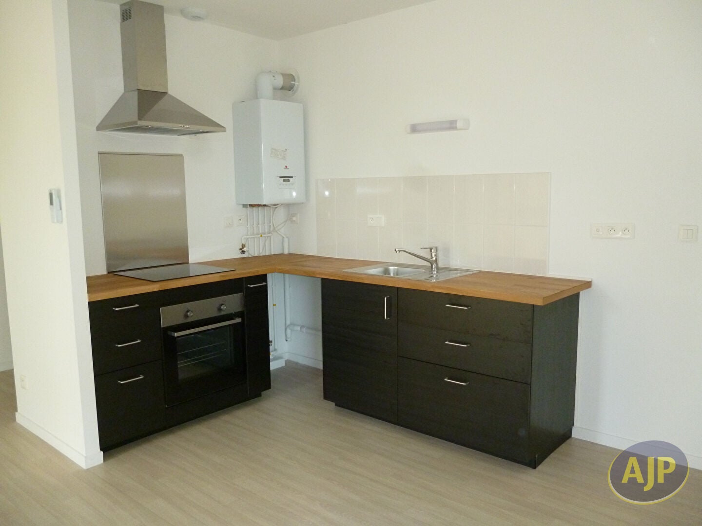 Appartement D 9 à Nouans-les-Fontaines