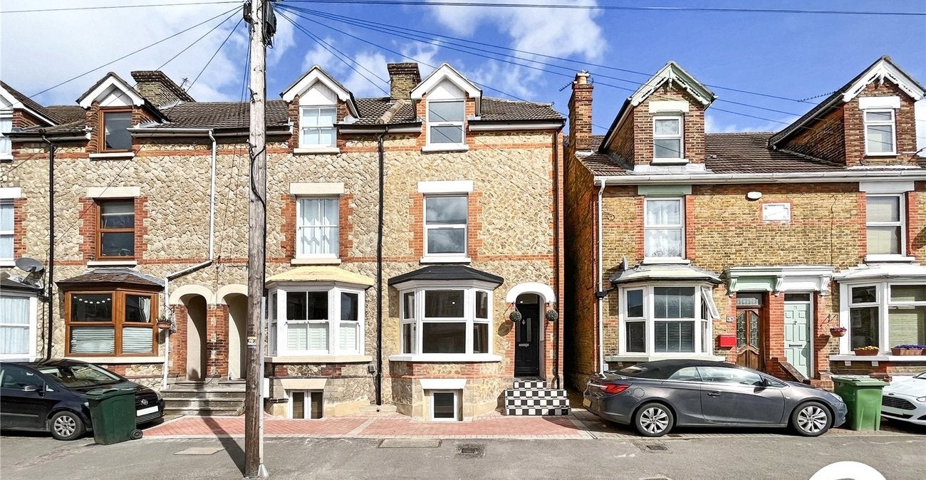 House Holland Road in Maidstone