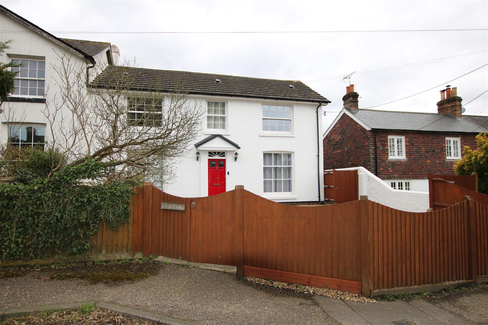 House Brighton Road in Horsham