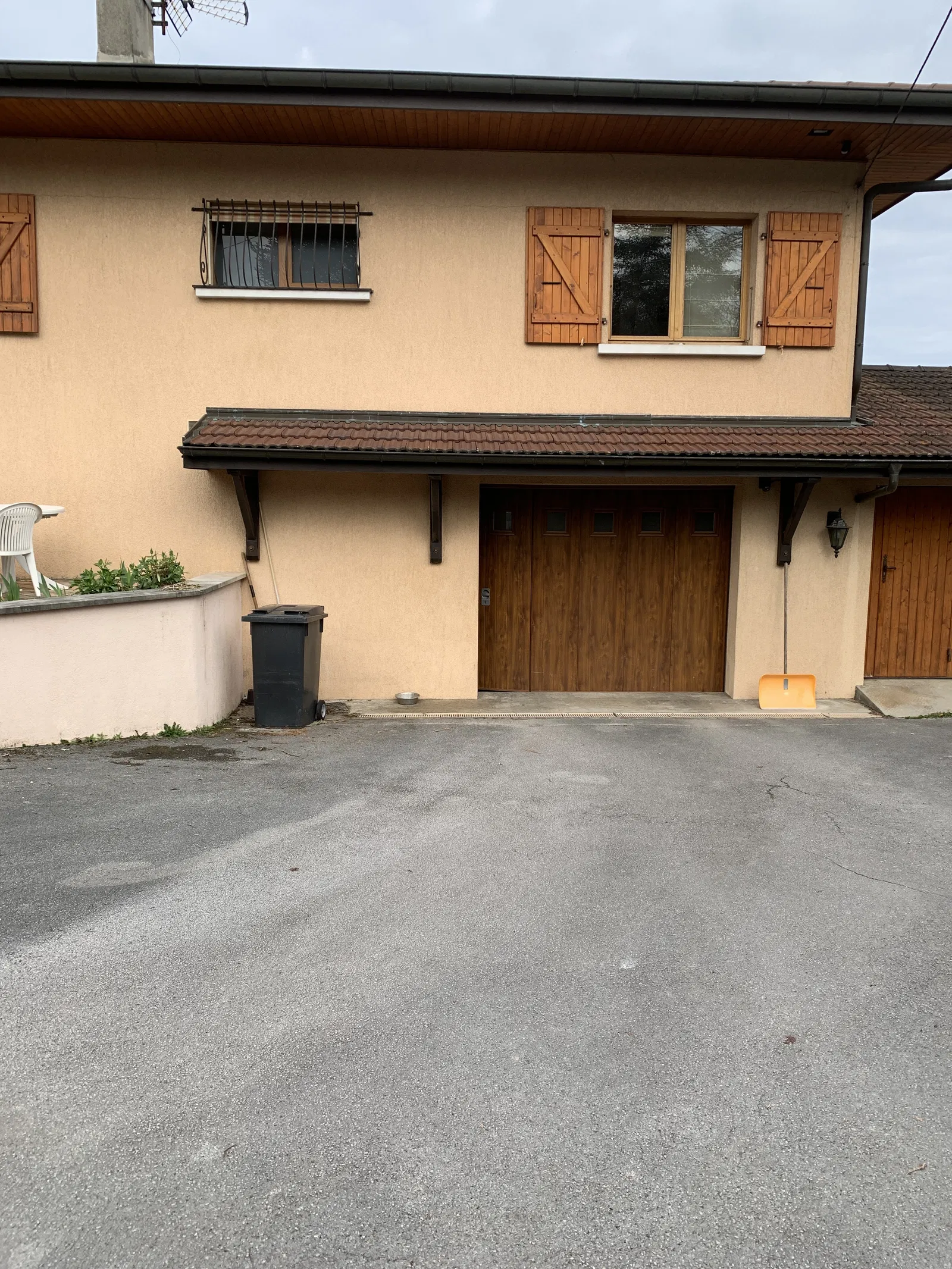 Room Route de Saint-Julien in Viry