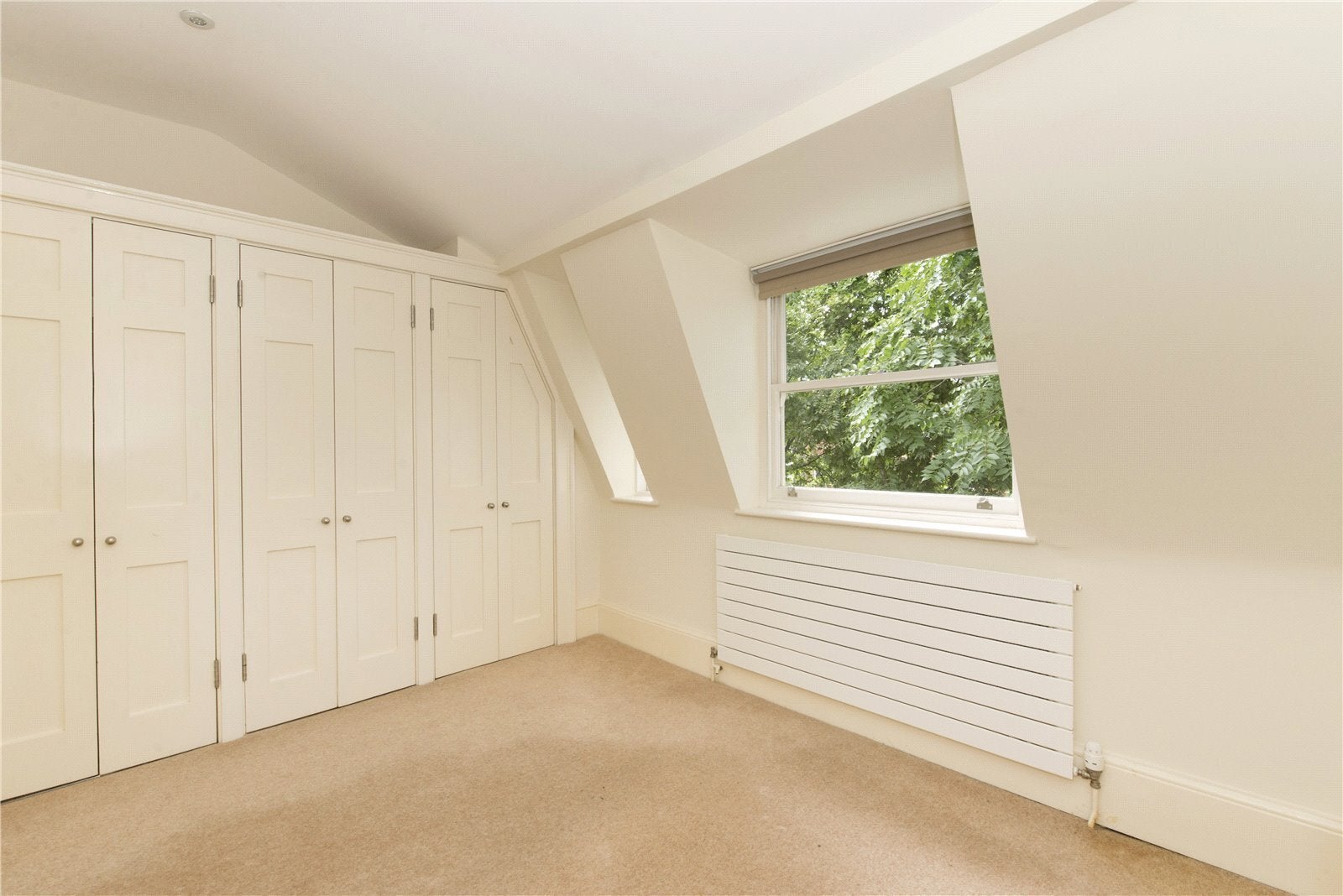 Flat Gower Street in Greater London