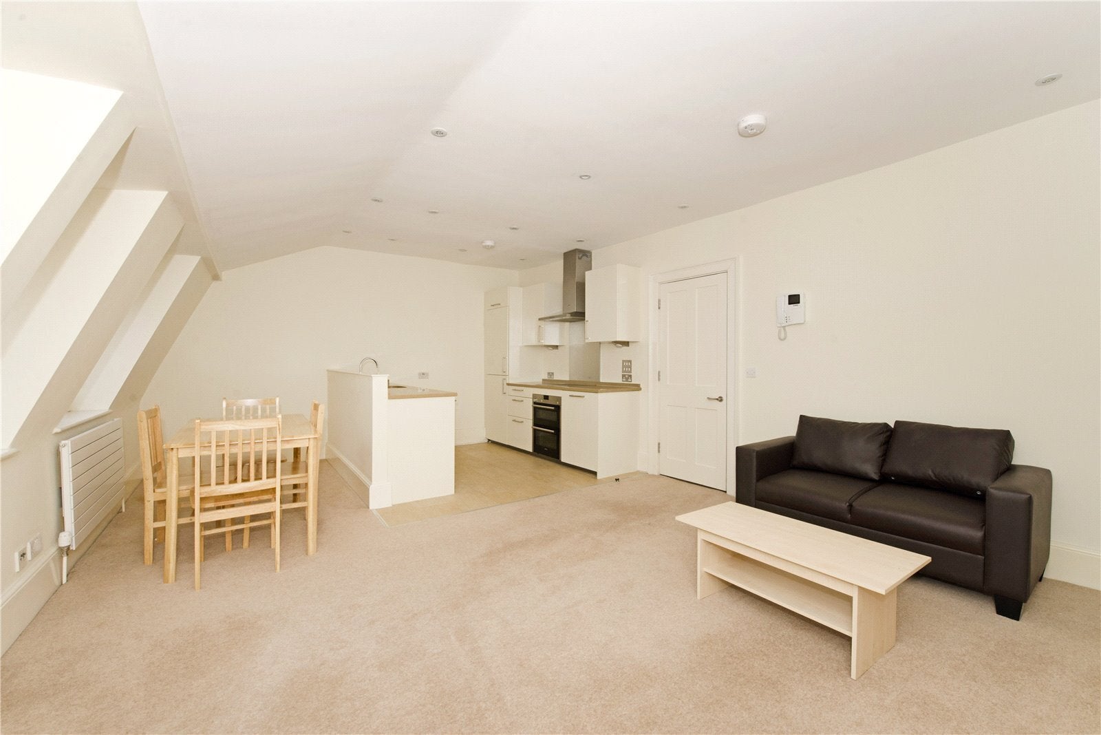 Flat Gower Street in Greater London