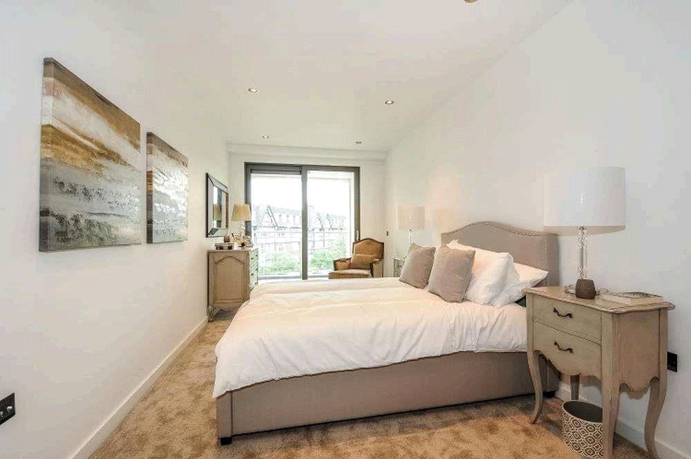 Flat Finchley Road in Greater London