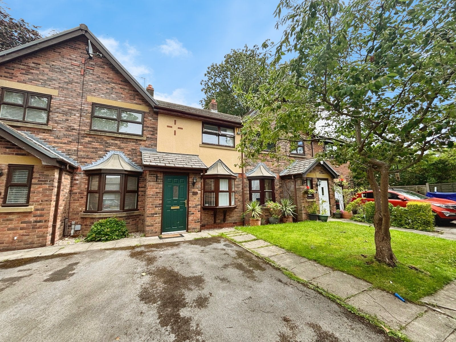 House Belcroft Close in Manchester