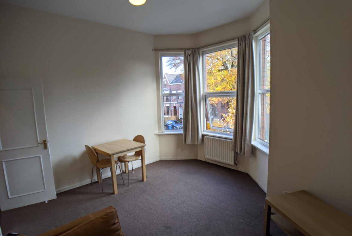 Flat Clyde Road in Manchester