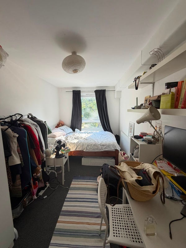 Room Rochford Walk in Greater London