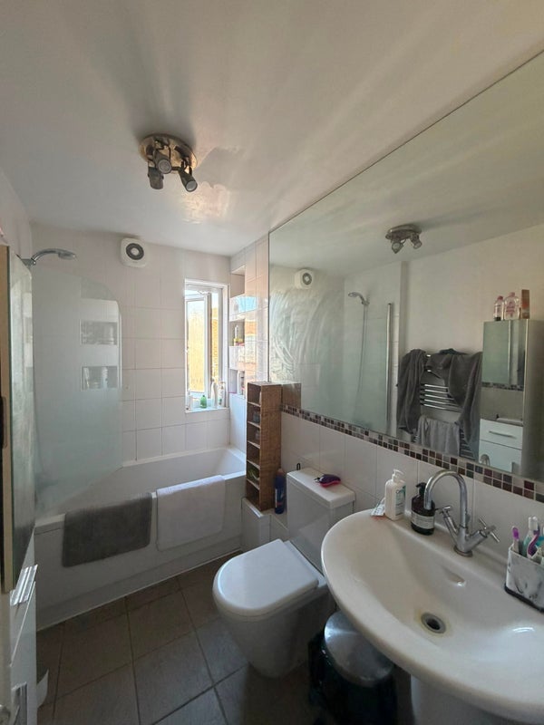 Room Rochford Walk in Greater London