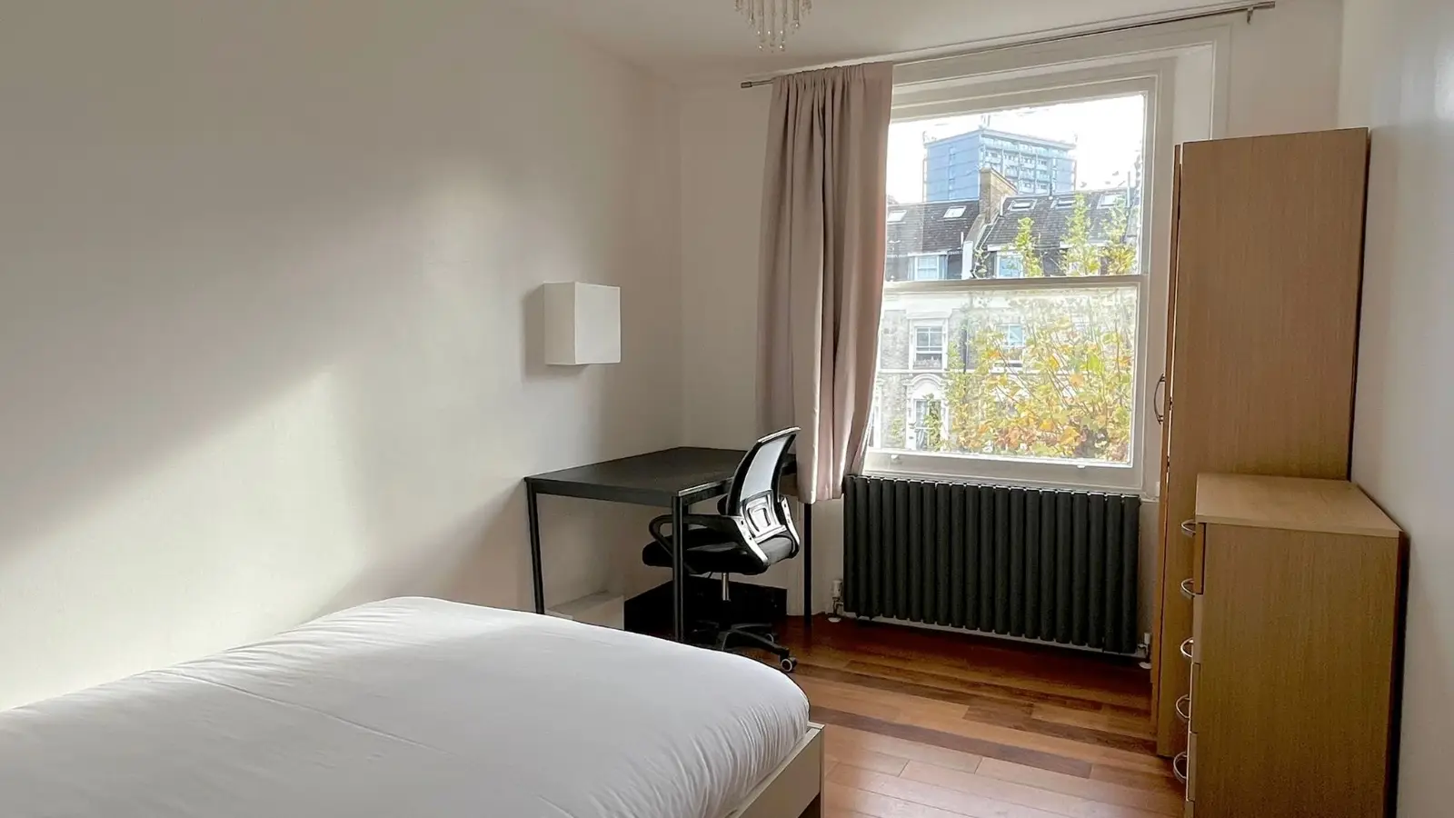 Flat Amberley Road in City of Westminster