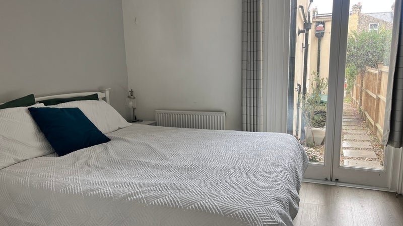 Flat Venner Road in Greater London