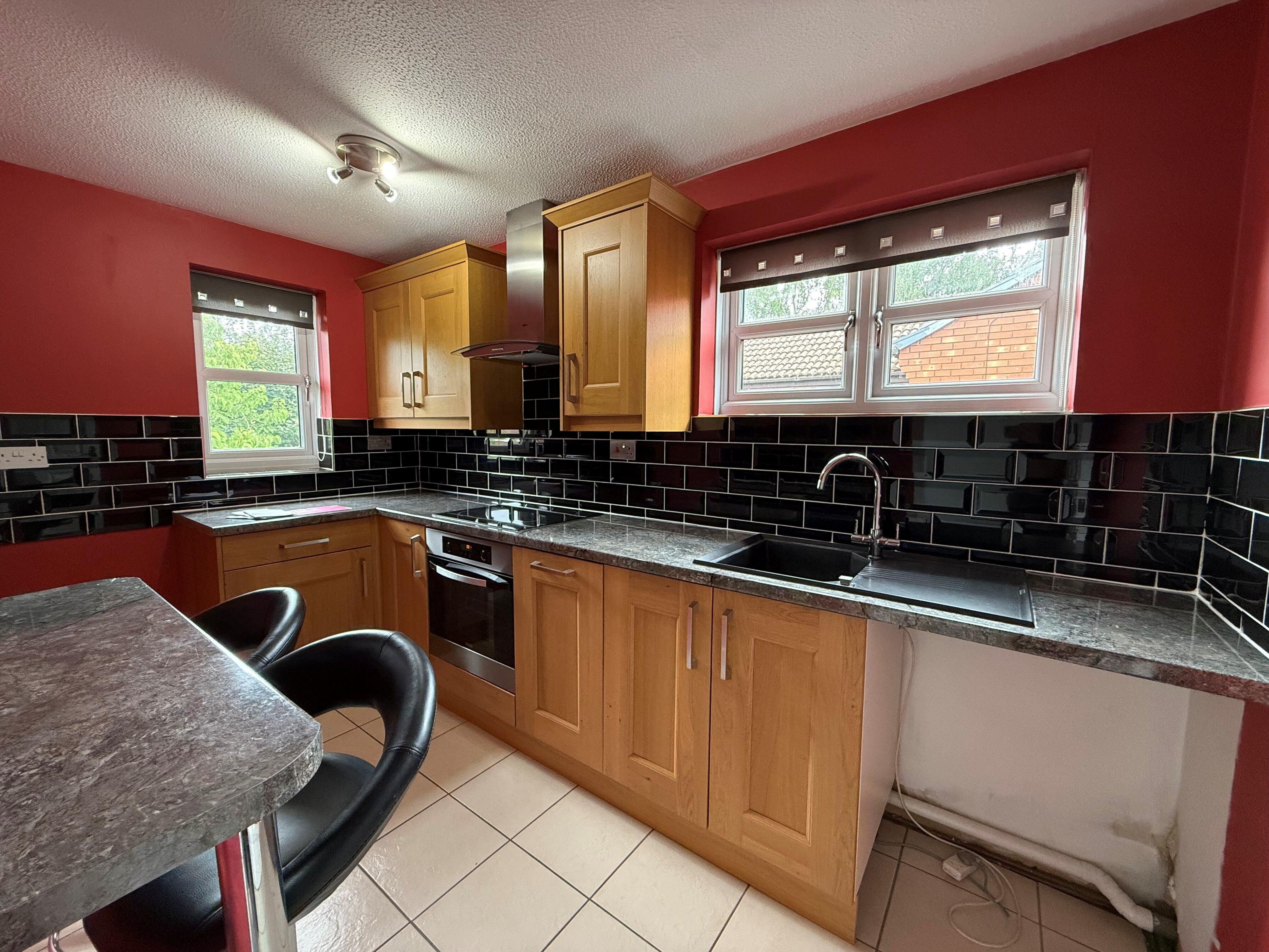 Flat Knatchbull Close in Test Valley