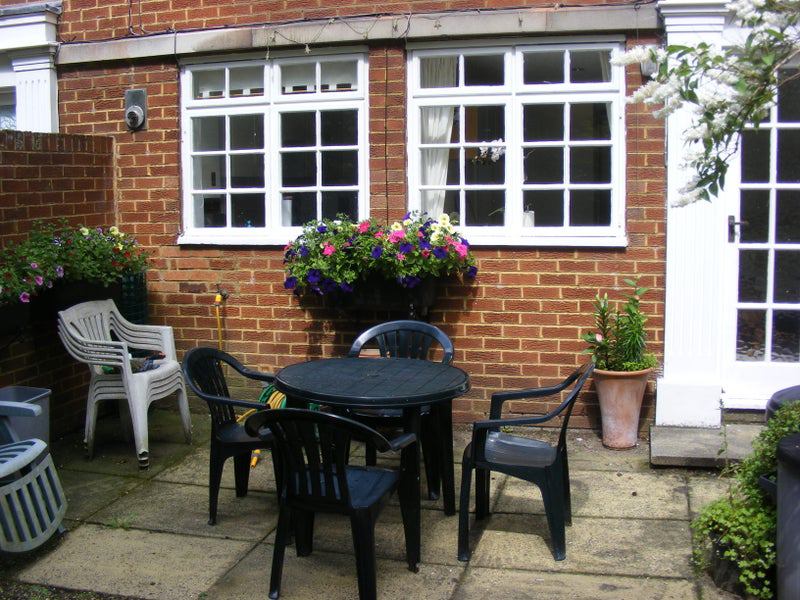 Room Delamer Road in Trafford