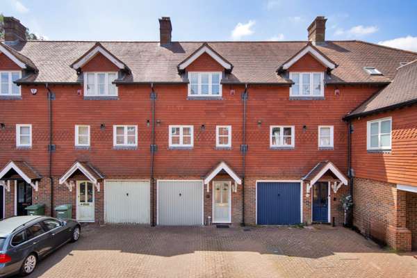 House Cumberland Yard in Tunbridge Wells