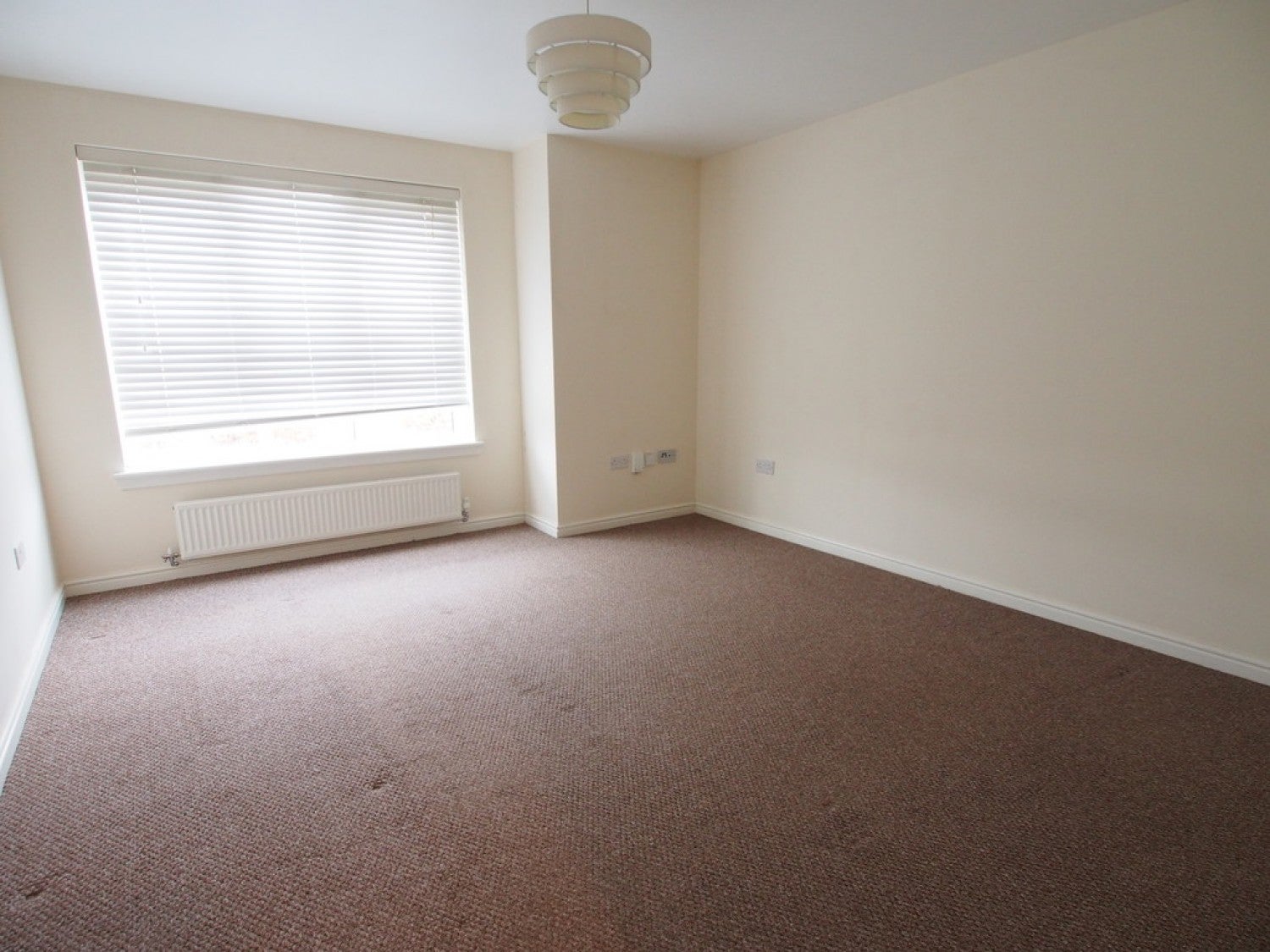 Flat Balerno Circle in Bishopton