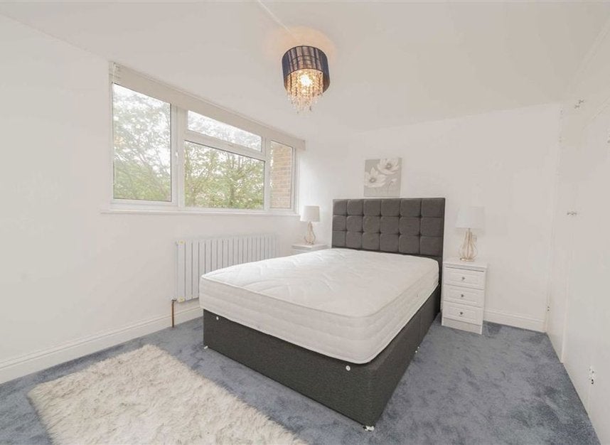 Flat Inverness Terrace in City of Westminster