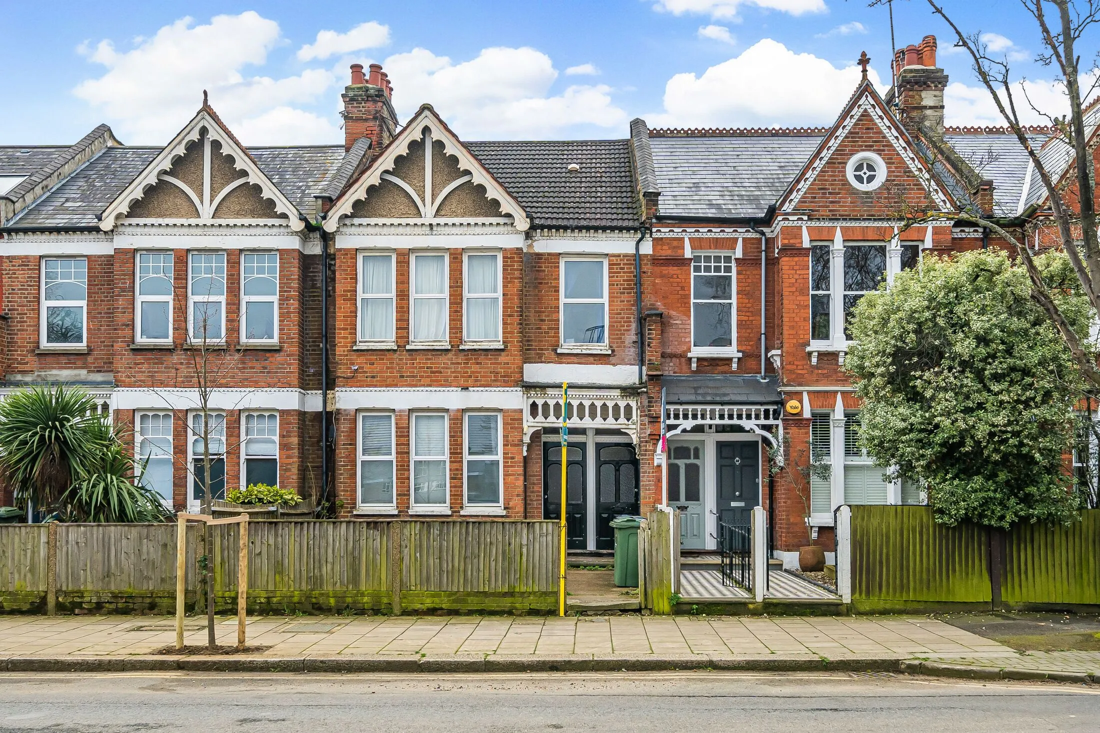 Flat Weir Road in Greater London