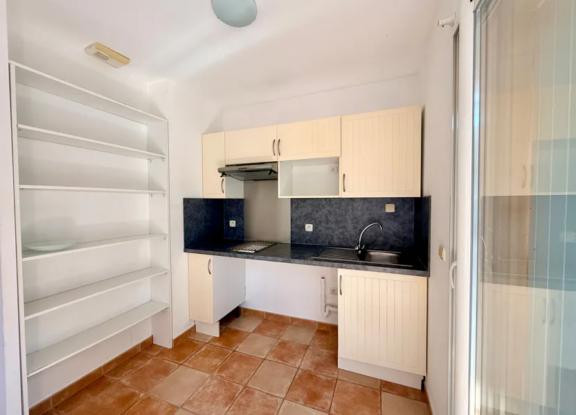 Room Rue Olivier de Serres in La Garde
