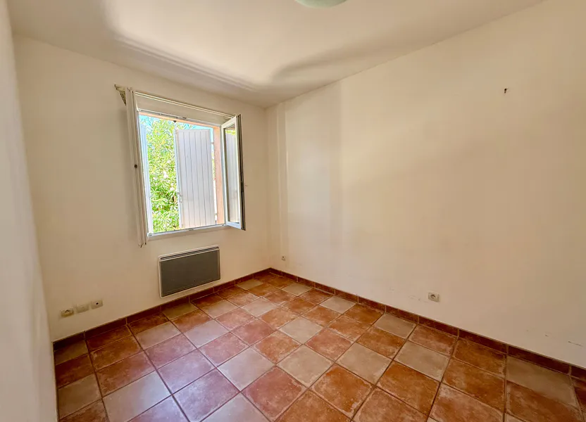 Room Rue Olivier de Serres in La Garde