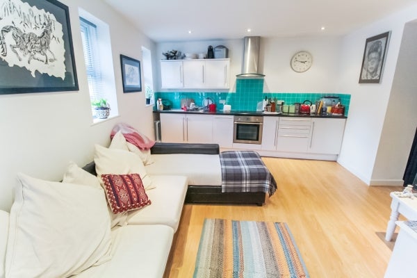 Flat Deans Court Lane in Wimborne Minster