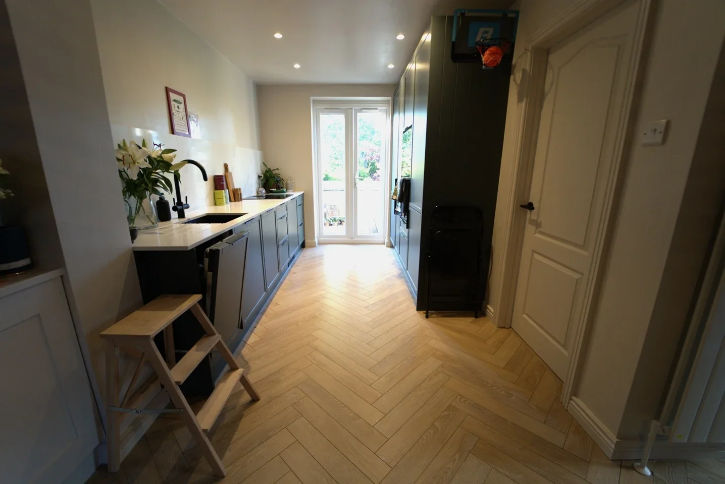 Flat Oriental Road in Woking