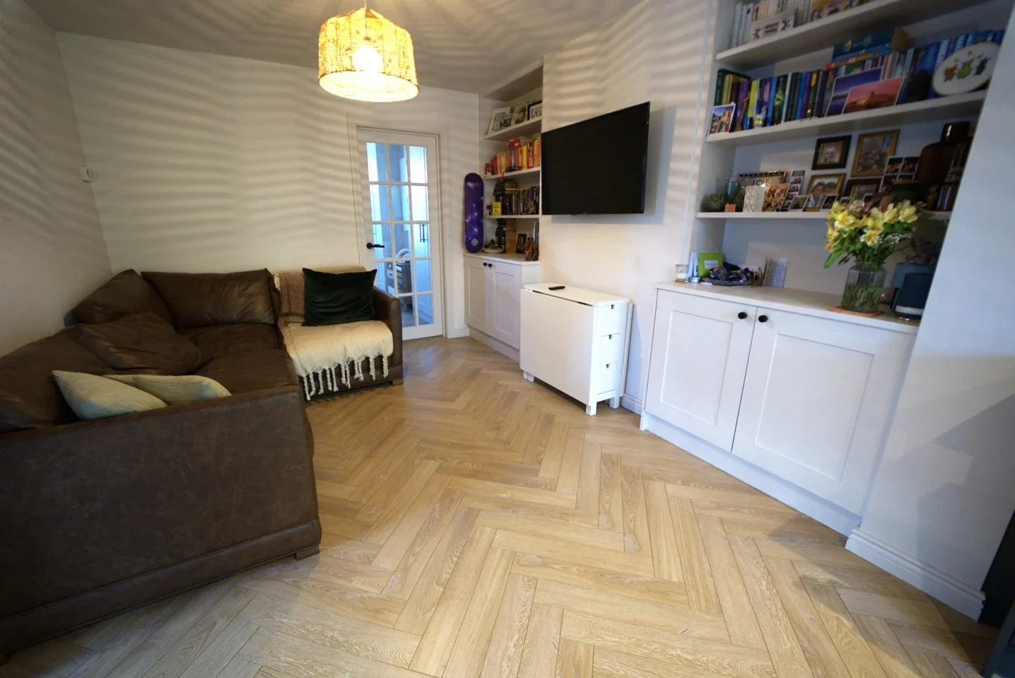 Flat Oriental Road in Woking