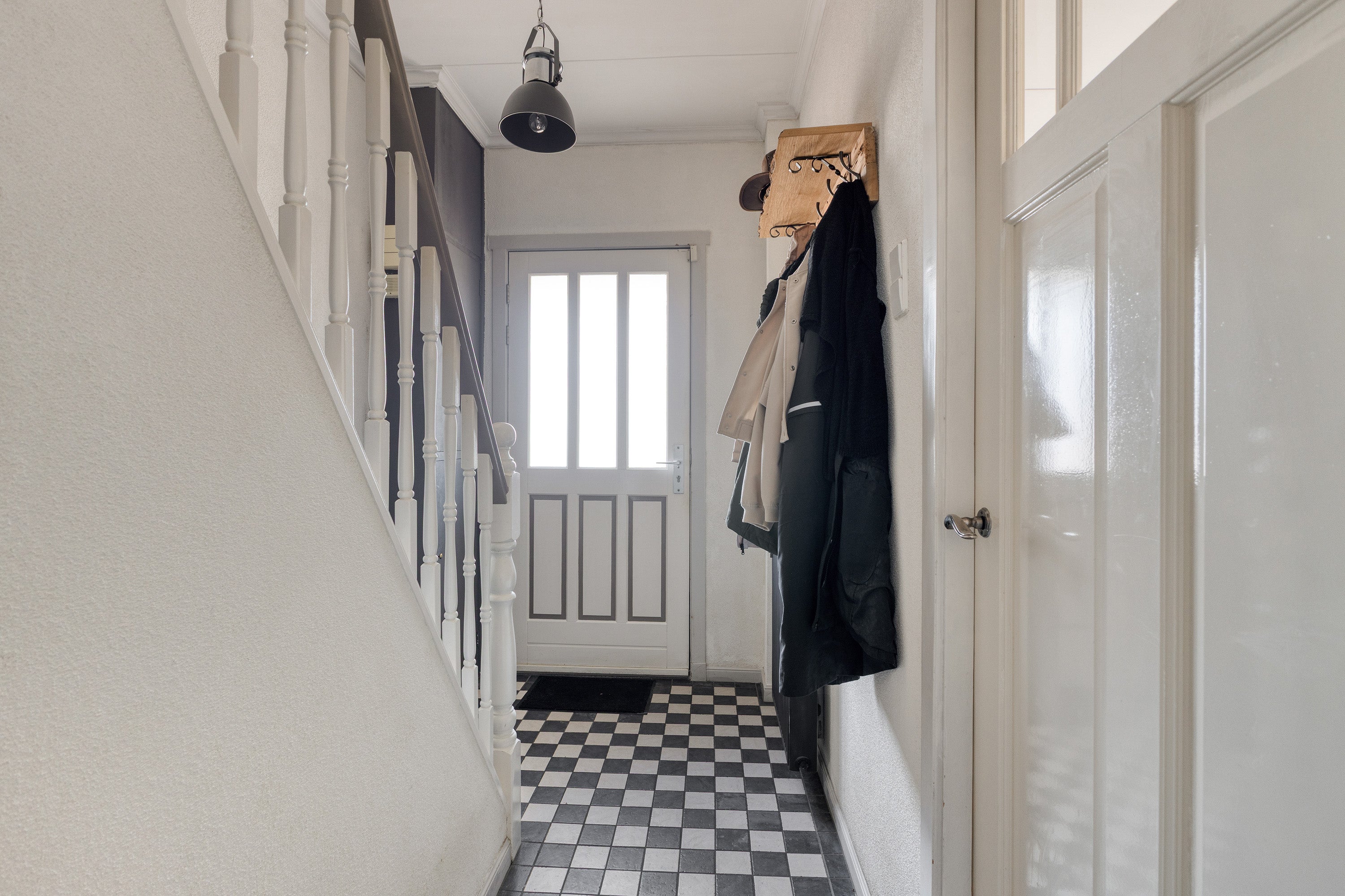 Twee-onder-één-kap te koop: Kerkweg 147, Lekkerkerk
