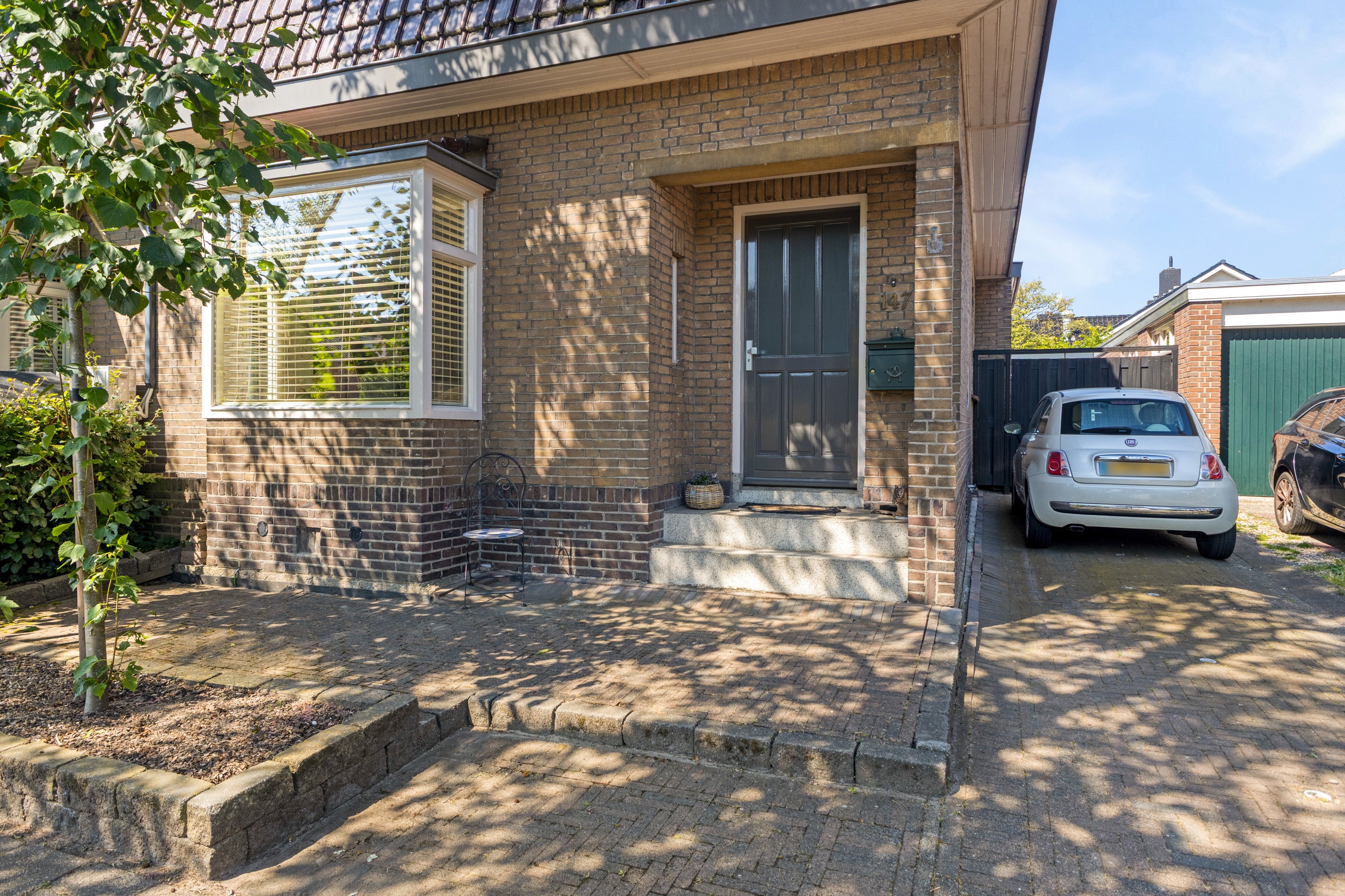 Twee-onder-één-kap te koop: Kerkweg 147, Lekkerkerk
