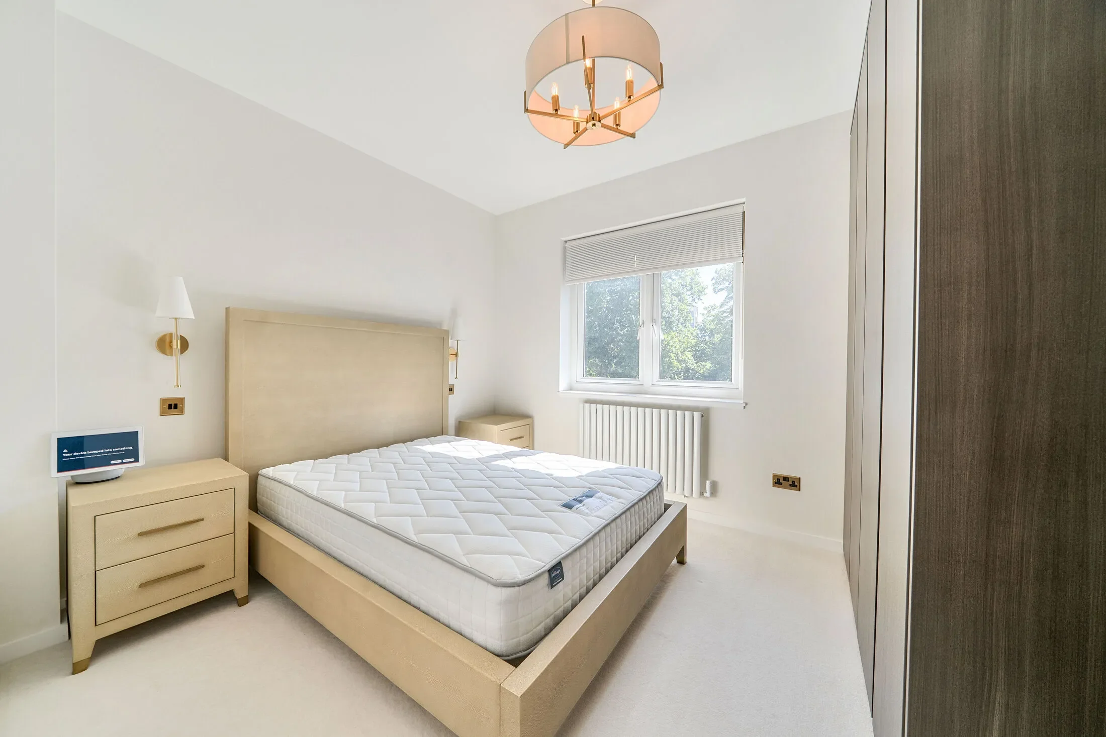 Flat Montrose Court in City of Westminster