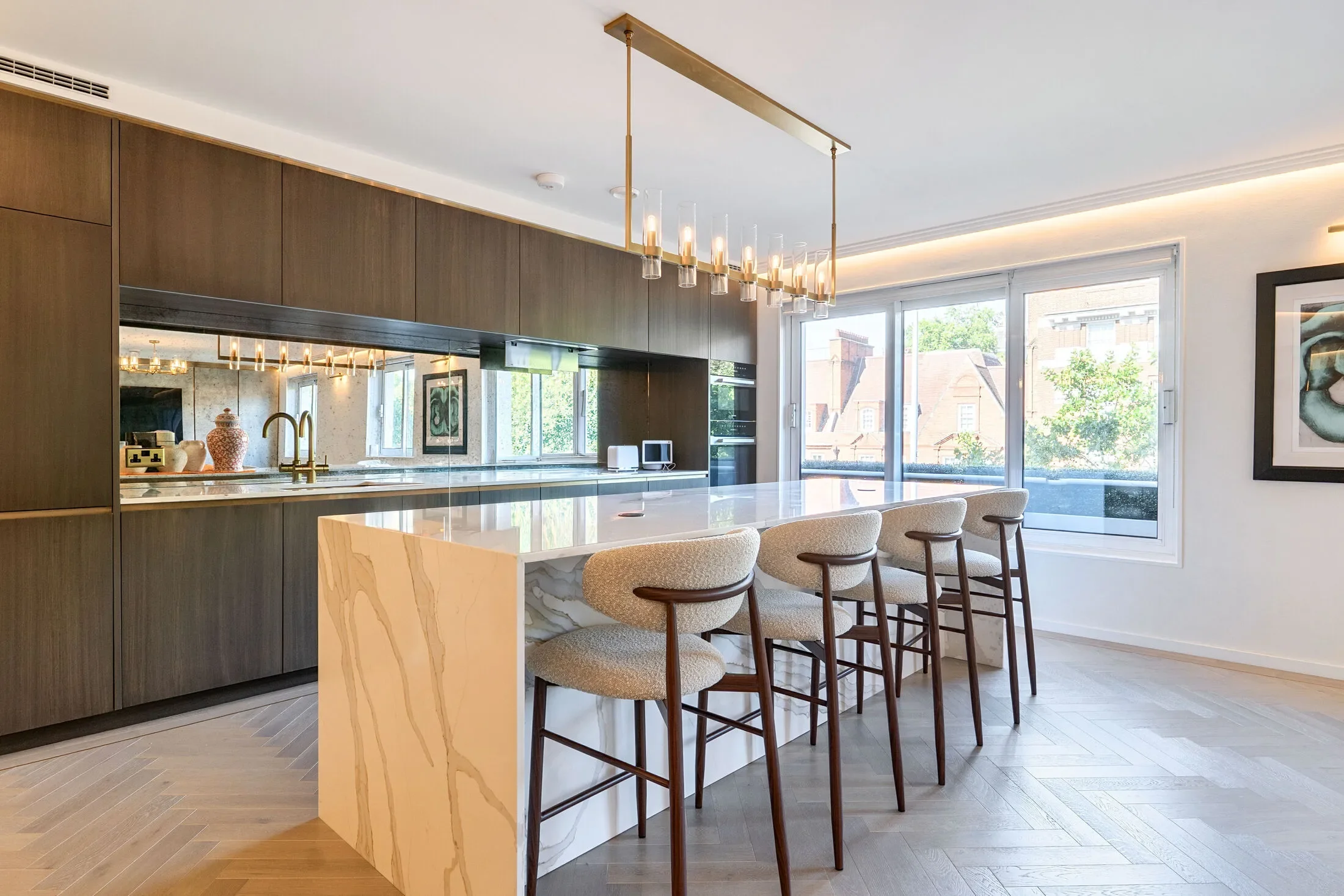 Flat Montrose Court in City of Westminster