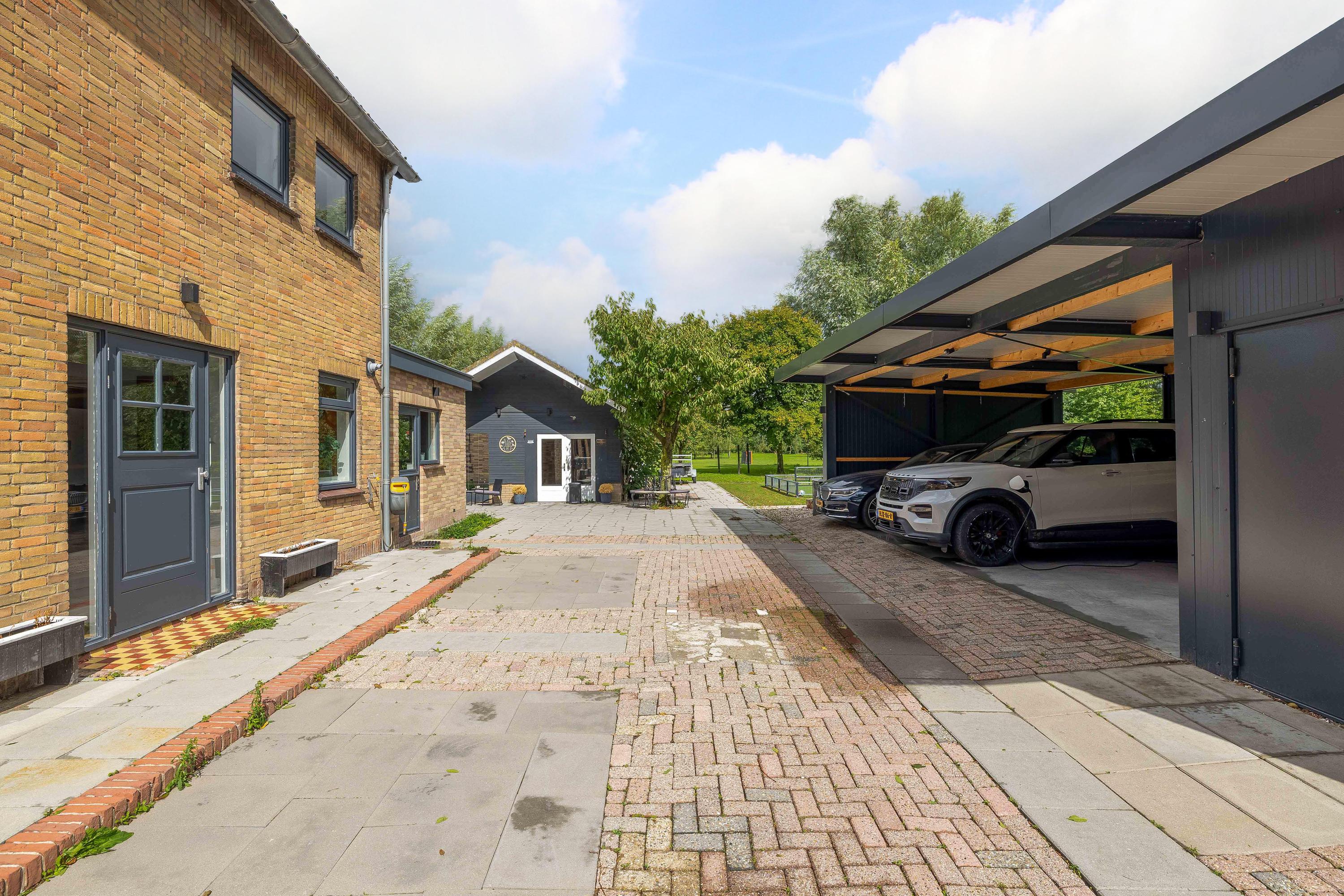 Vrijstaande woning te koop: Oud-Cromstrijensedijk WZ 71A, Klaaswaal