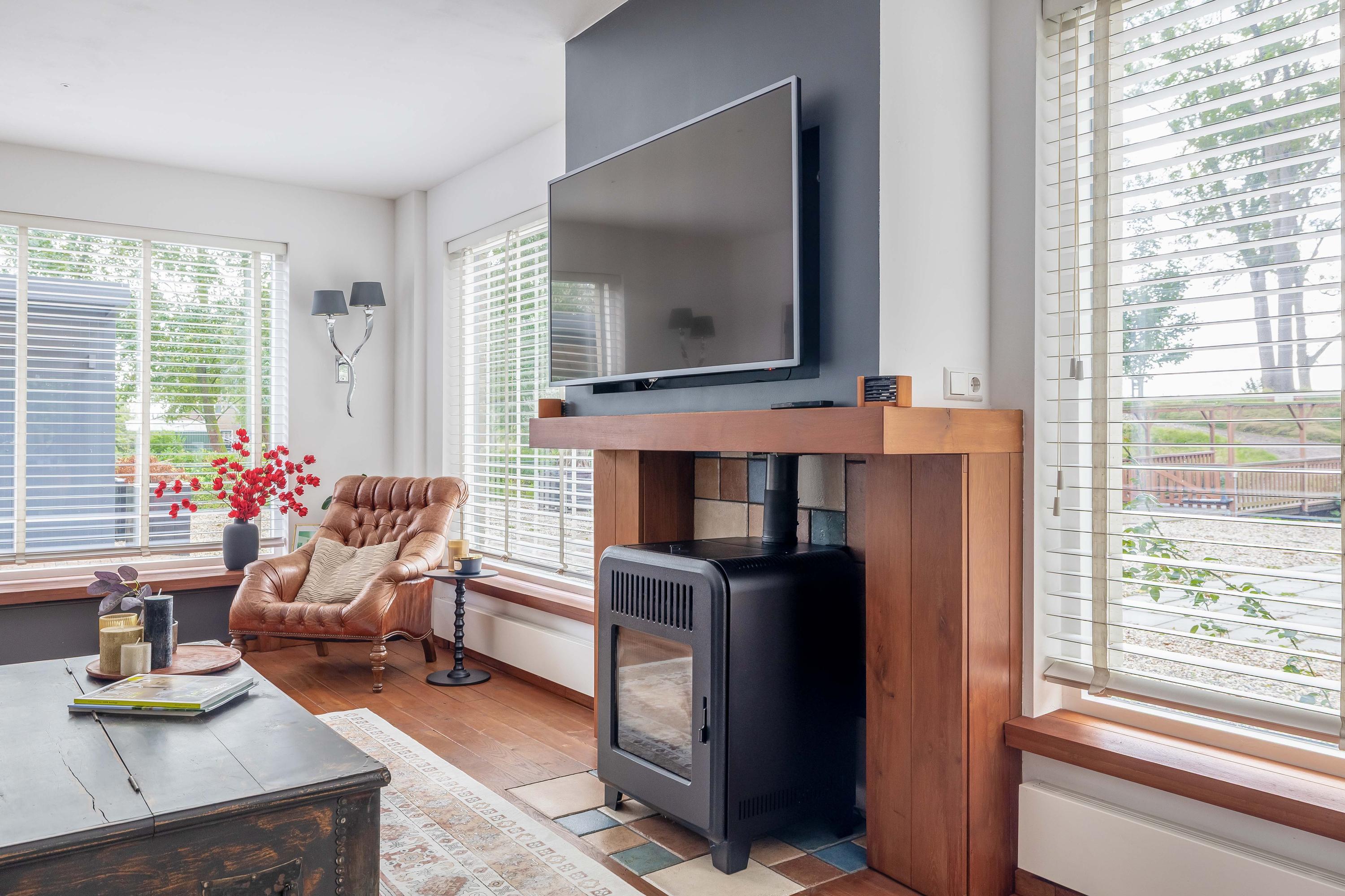 Vrijstaande woning te koop: Oud-Cromstrijensedijk WZ 71A, Klaaswaal